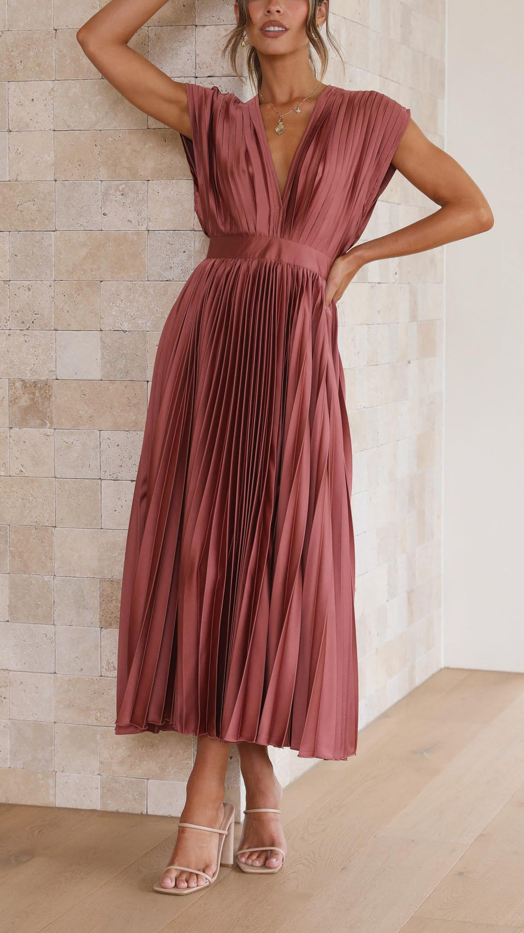 La Chispa | Vestido Elegante con Pliegues