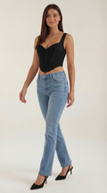 Lujoso Top Freya con Detalles de Encaje