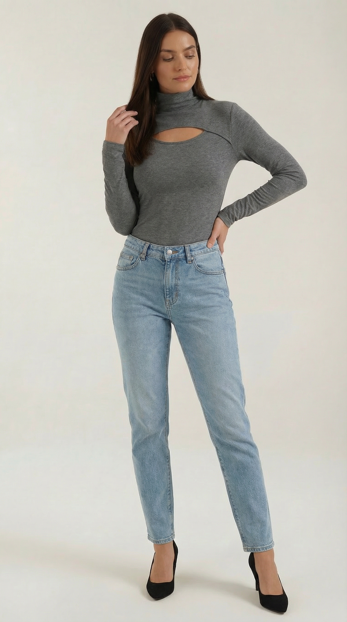Barbara Chic Long Sleeve Corte Cutout Top
