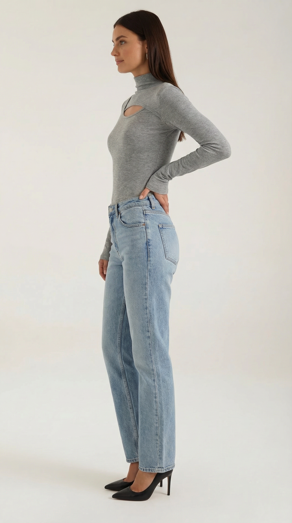 Barbara Chic Long Sleeve Corte Cutout Top