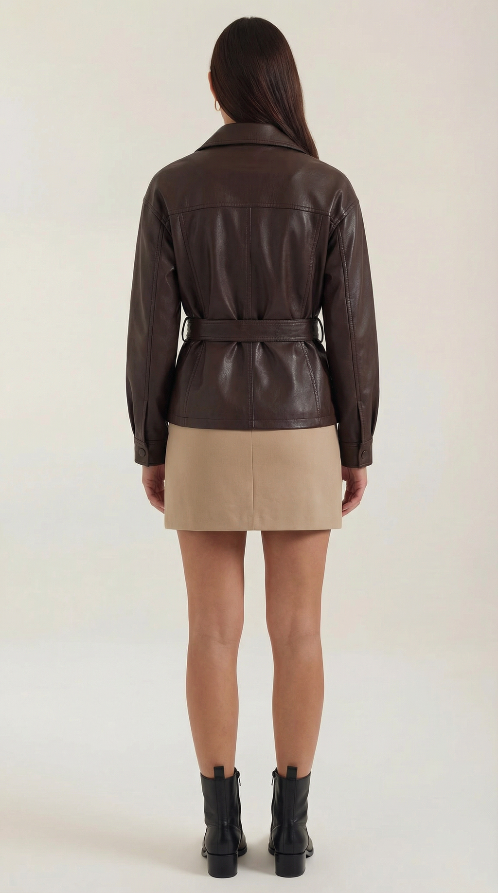 Chaqueta de PU con cinturón de Christina