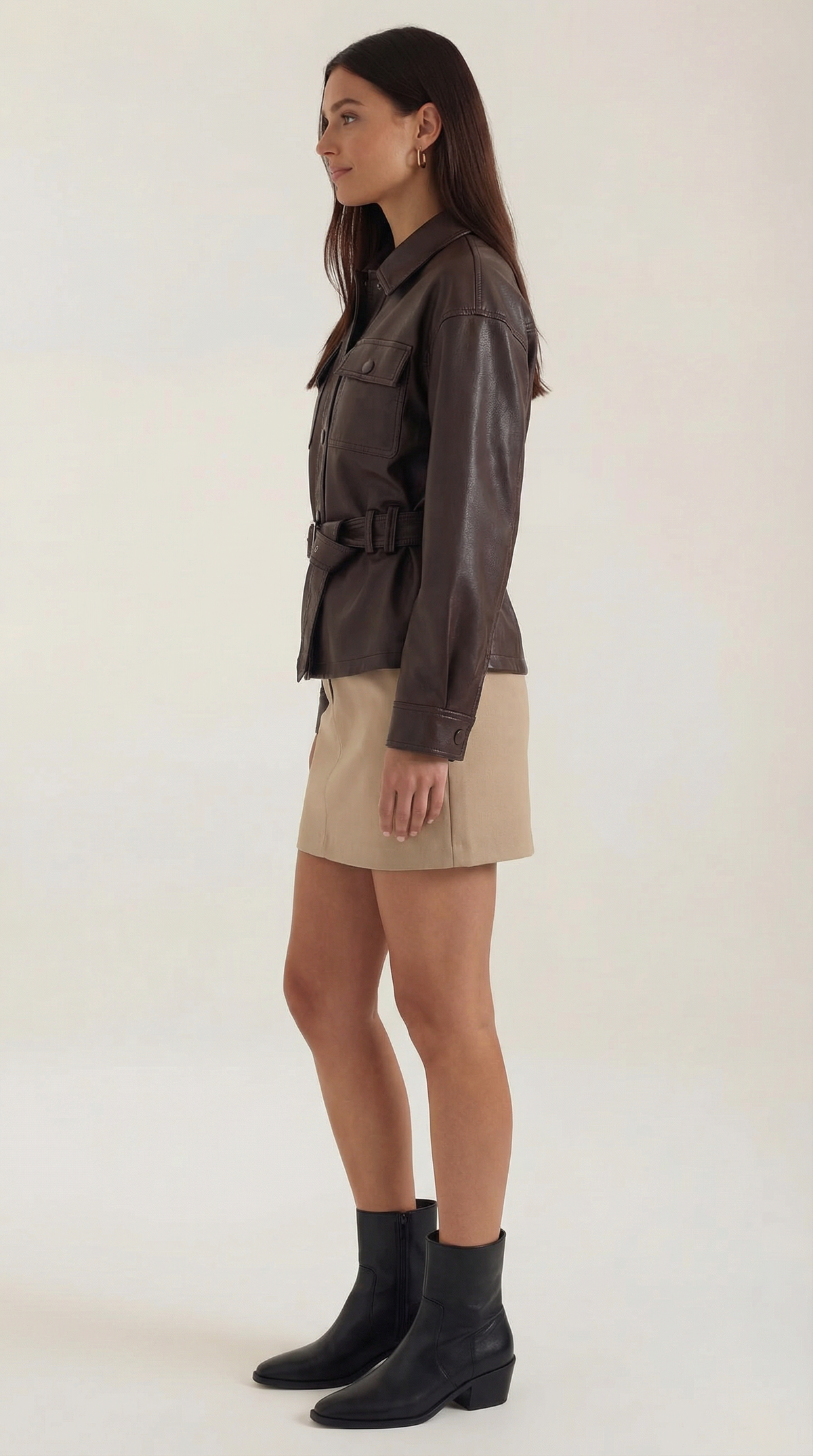Chaqueta de PU con cinturón de Christina