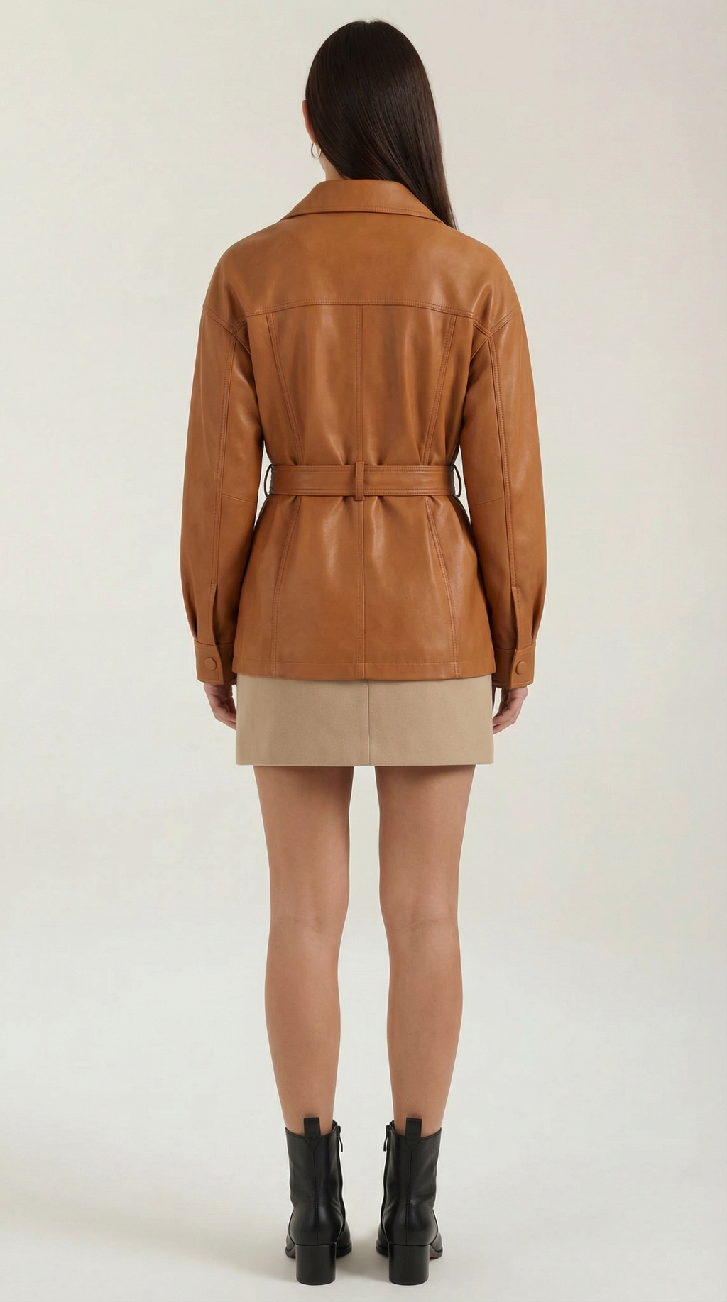 Chaqueta de PU con cinturón de Christina