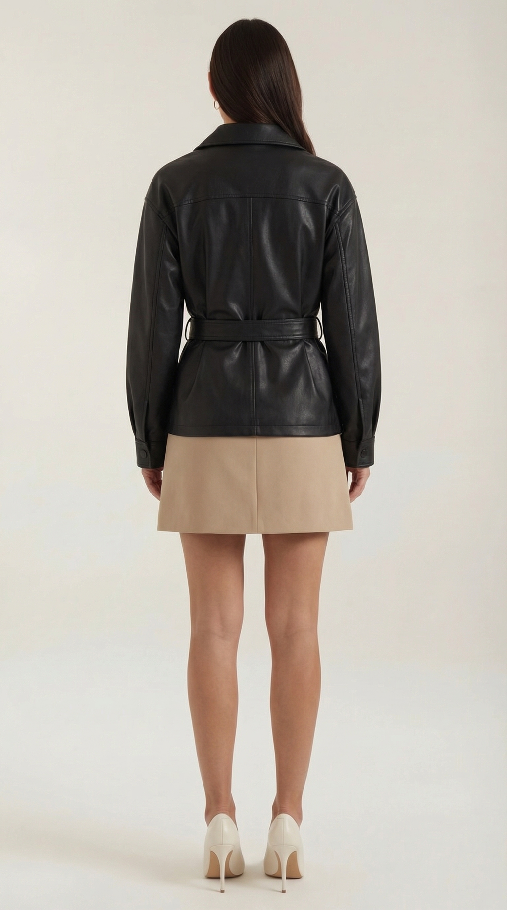 Chaqueta de PU con cinturón de Christina
