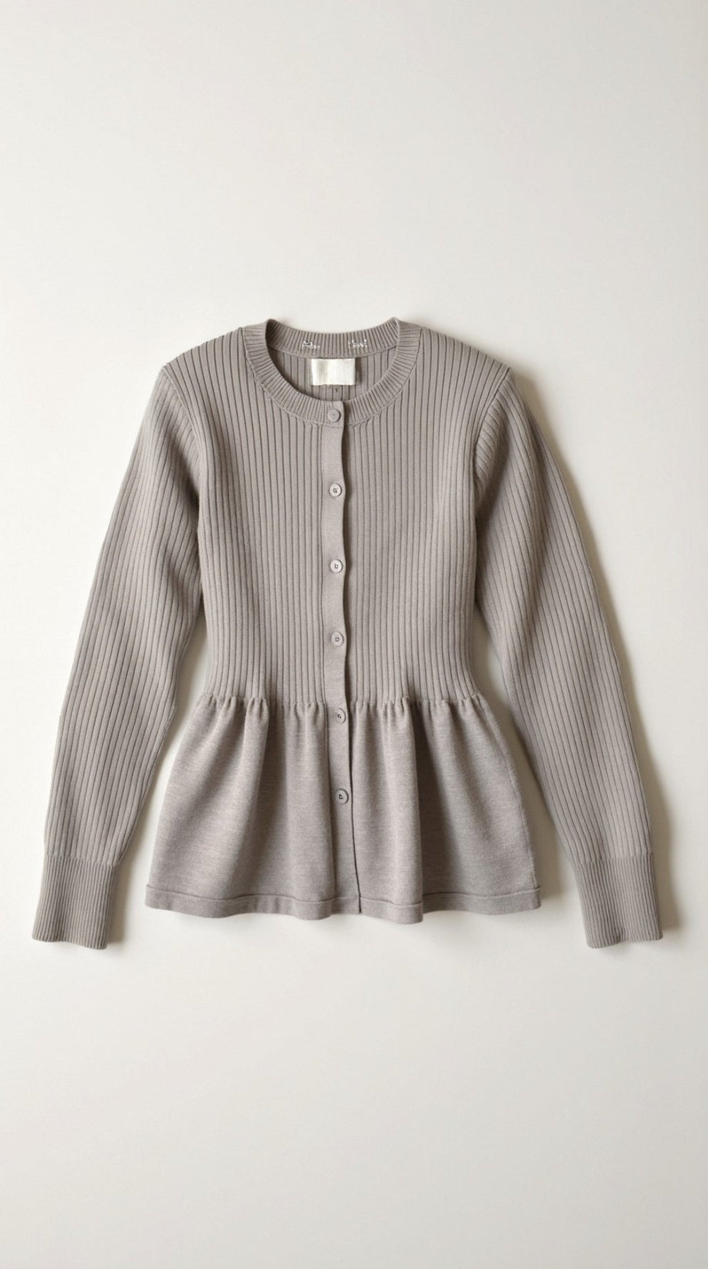 Cardigan Diana con Volantes y Botones