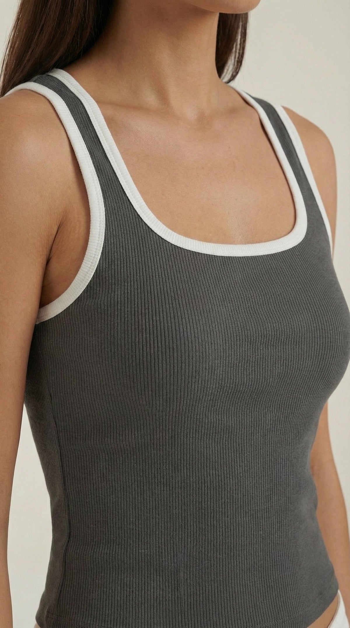 Top Hilary con escote en forma de cuadrado