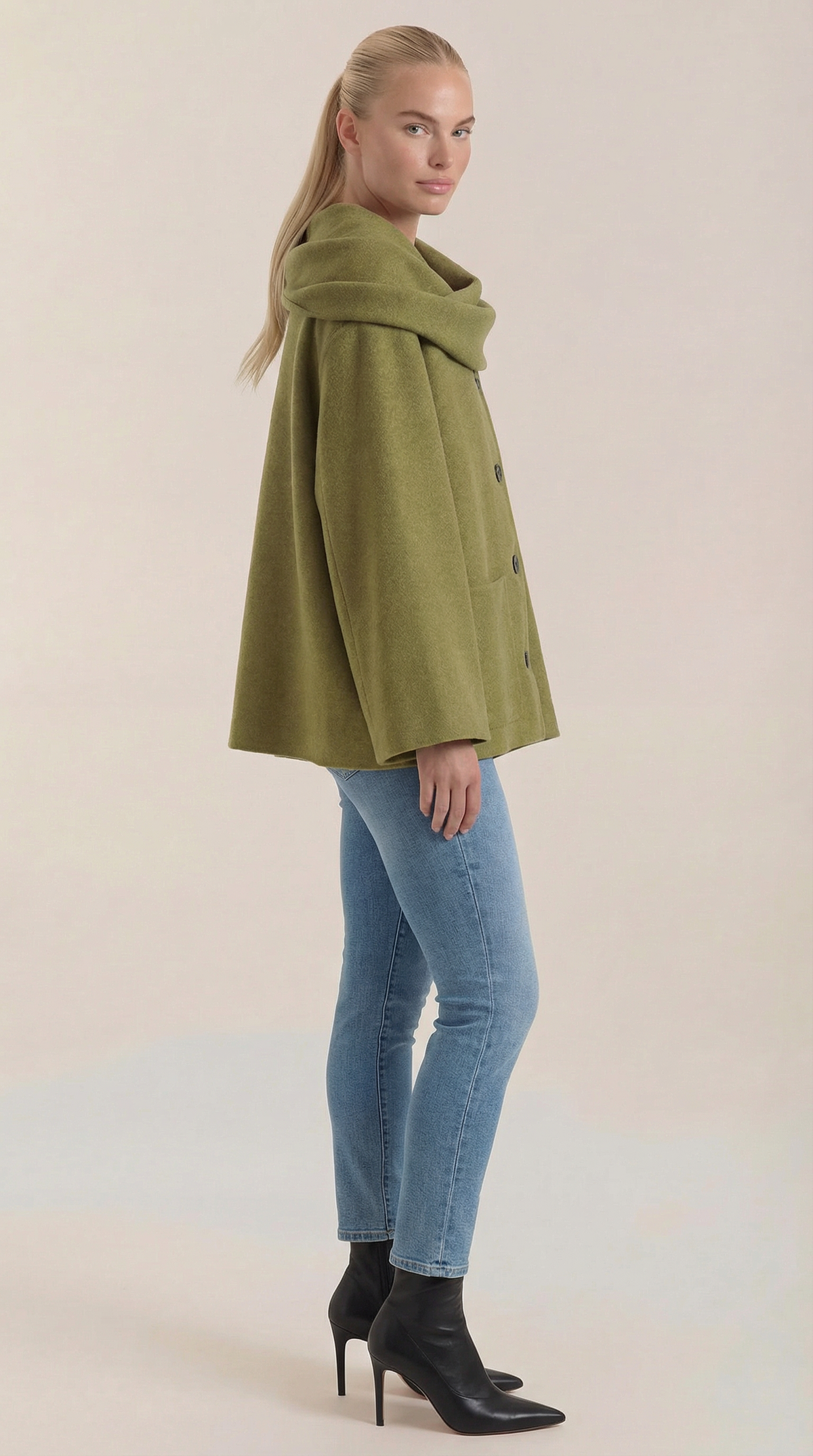 Kristina Gemütlicher Mantel-Cape