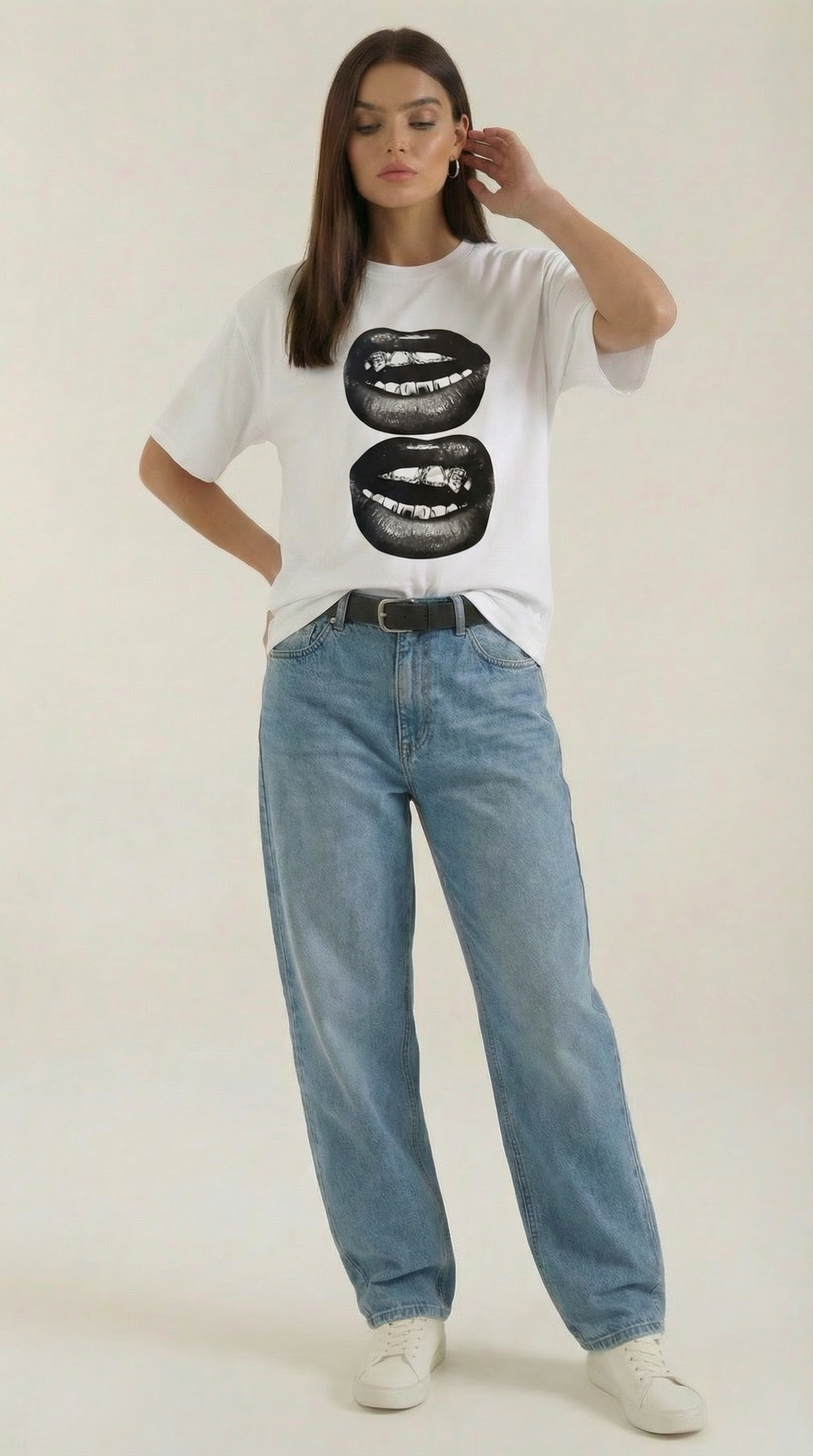 Camiseta Oversize 'Natalia' con Diseño Gráfico