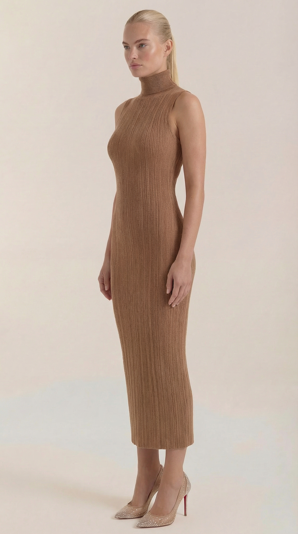 Vestido midi ajustado de cuello alto Sonia