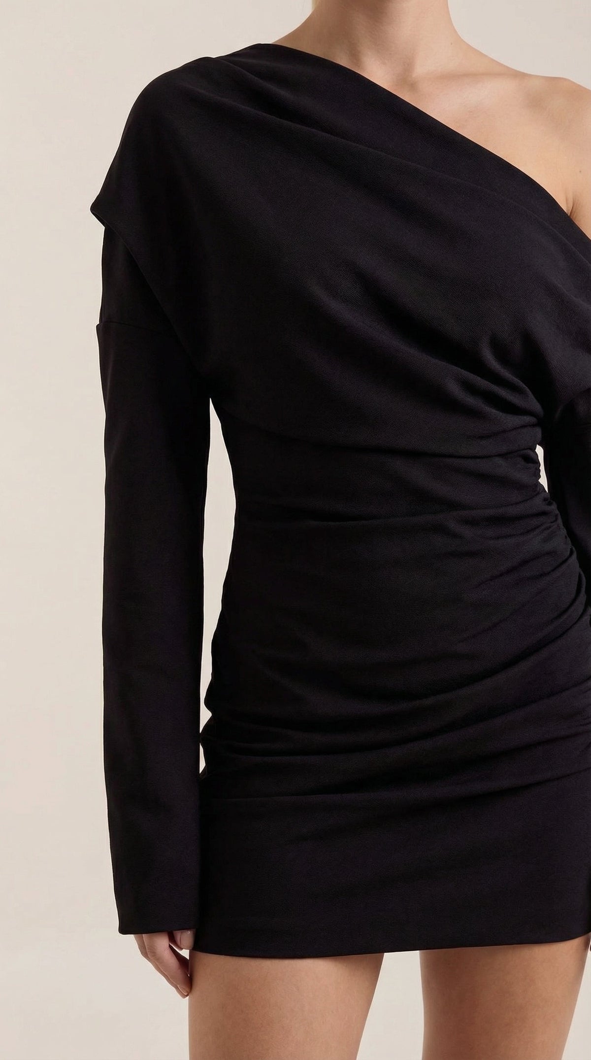 Vestido Corto Doreen de Un Solo Hombro