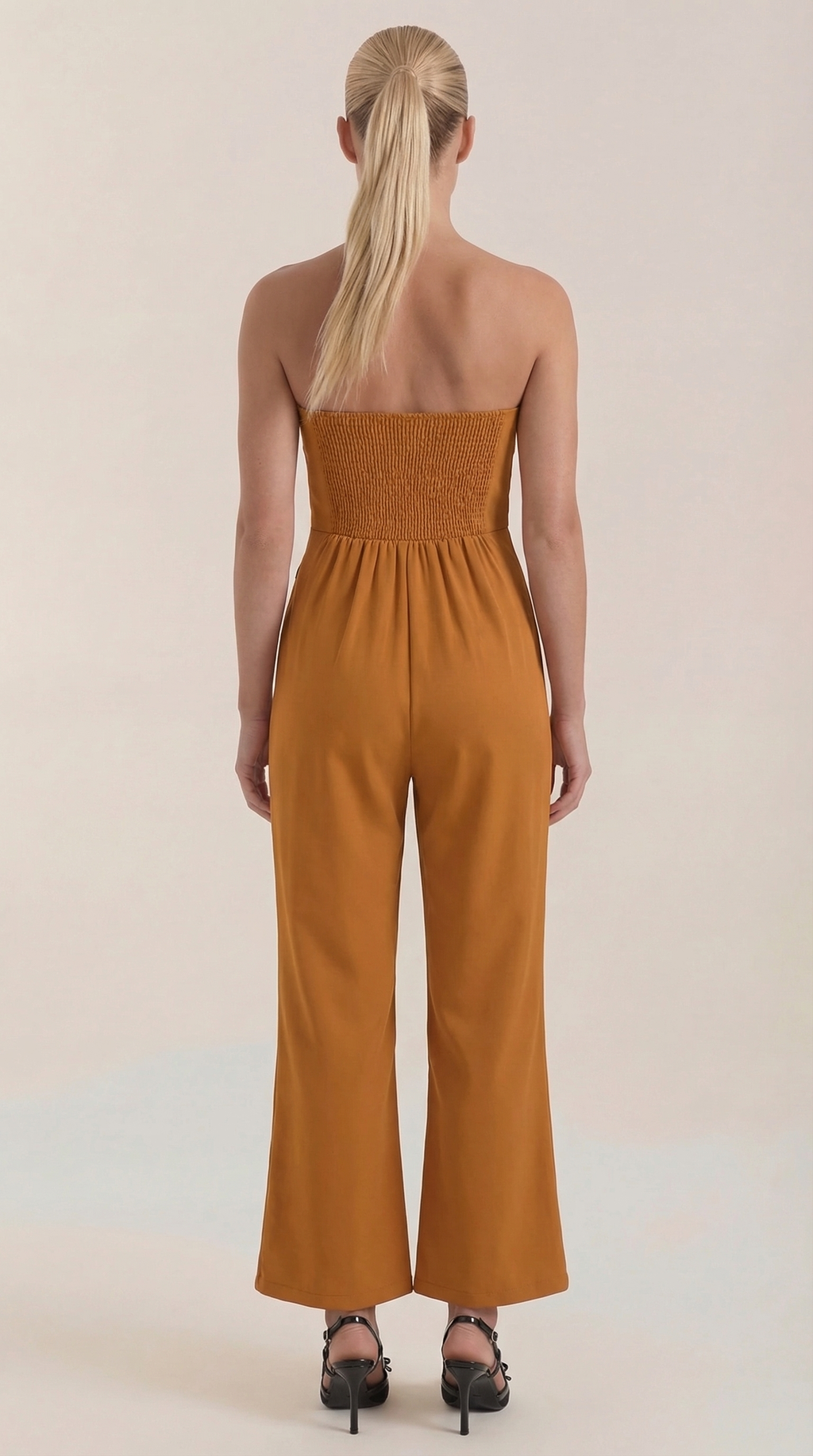 Mono Eliza Sin Tirantes con Pierna Amplia