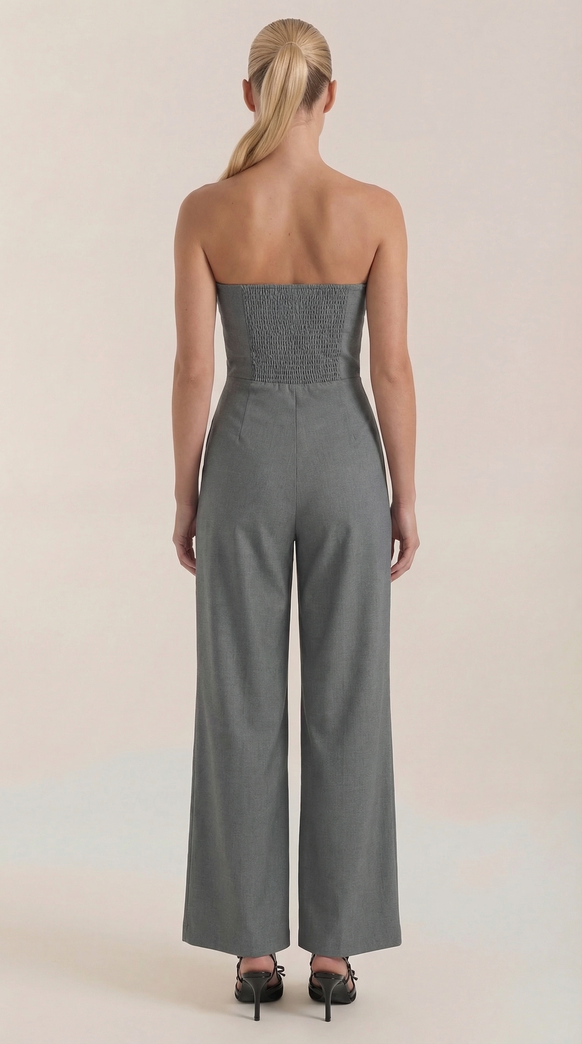 Mono Eliza Sin Tirantes con Pierna Amplia