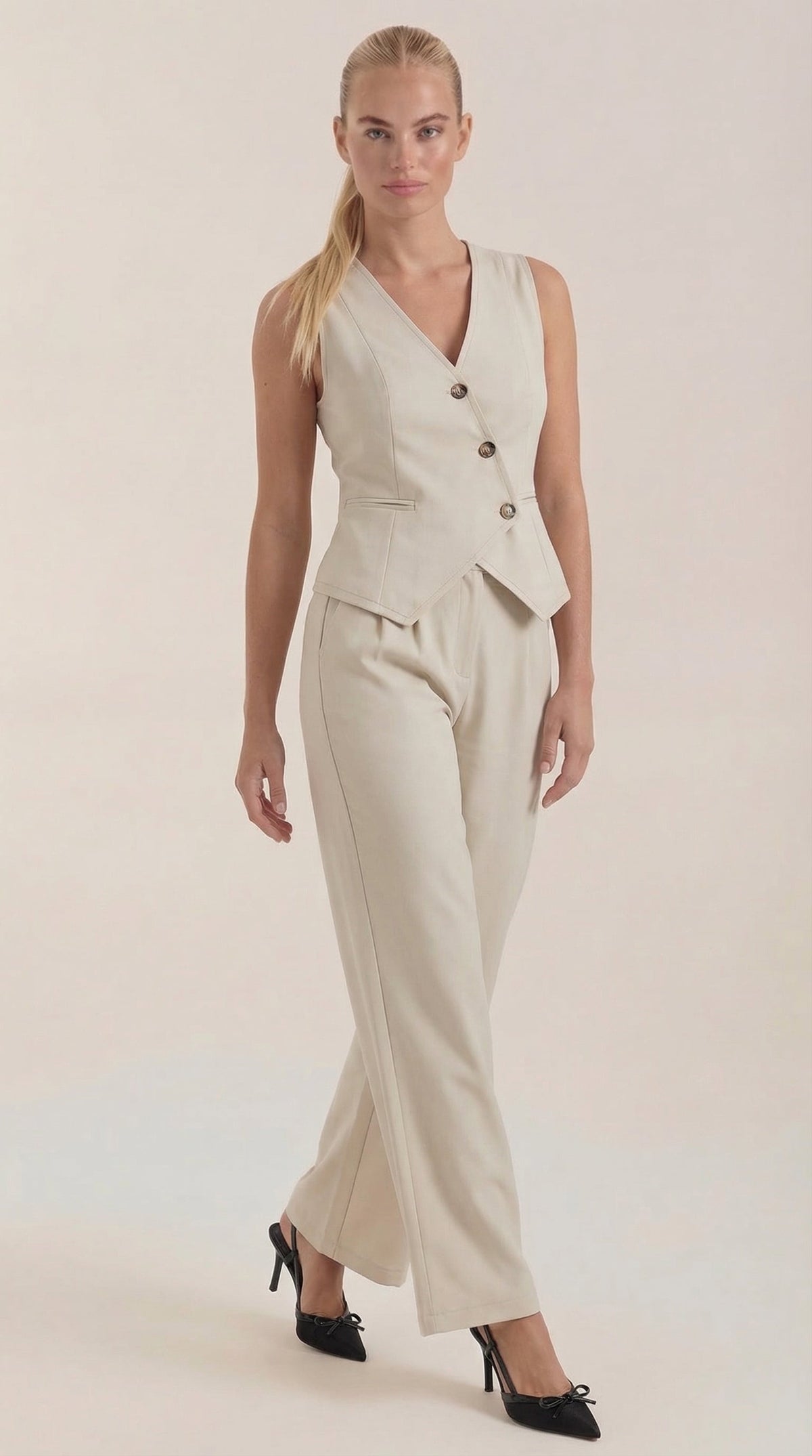 Conjunto de Chaleco y Pantalones en Color Jengibre