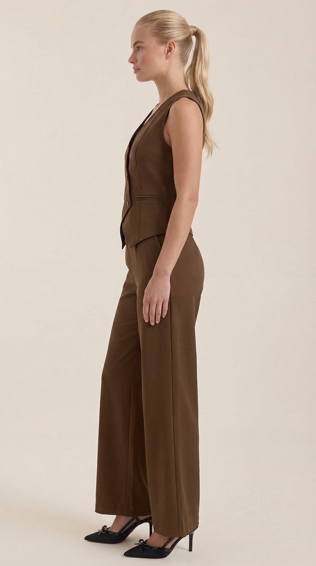 Conjunto de Chaleco y Pantalones en Color Jengibre