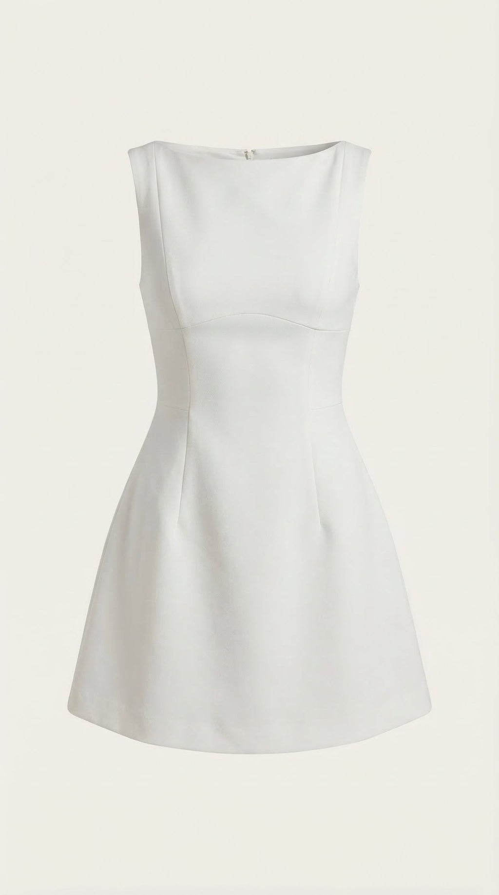 Vestido Corto Helga con Escote Barco