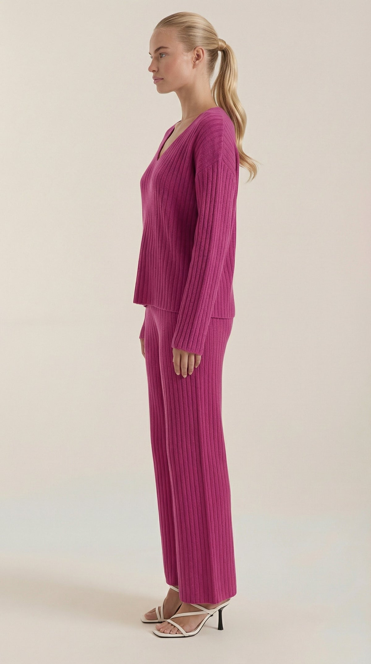 Conjunto de Punto Matilda con Escote en V