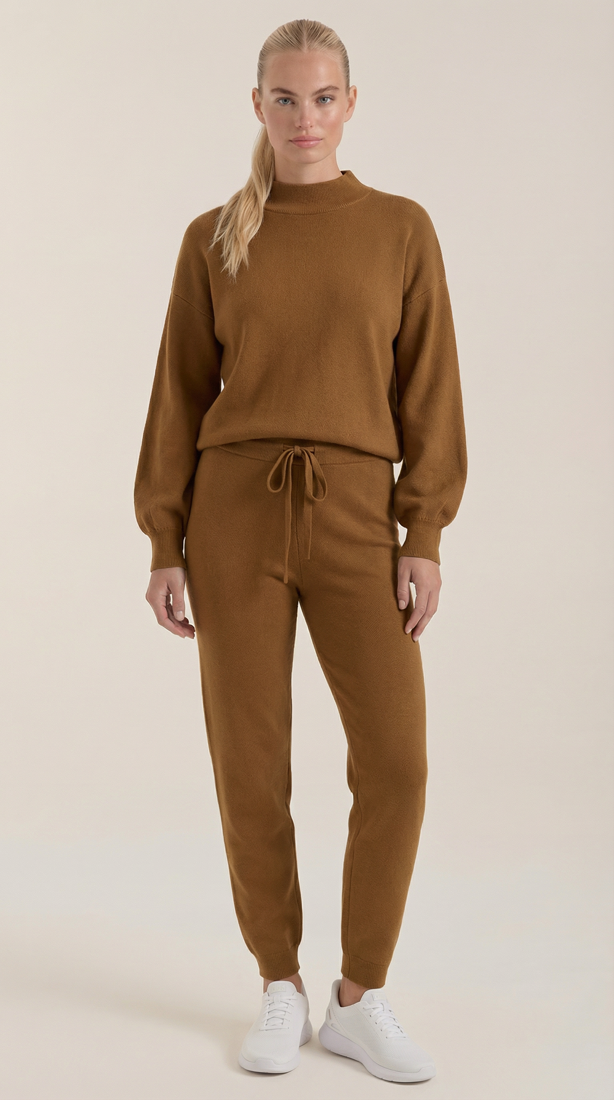 Conjunto de Lounge Mavis Strick con Cuello Alto