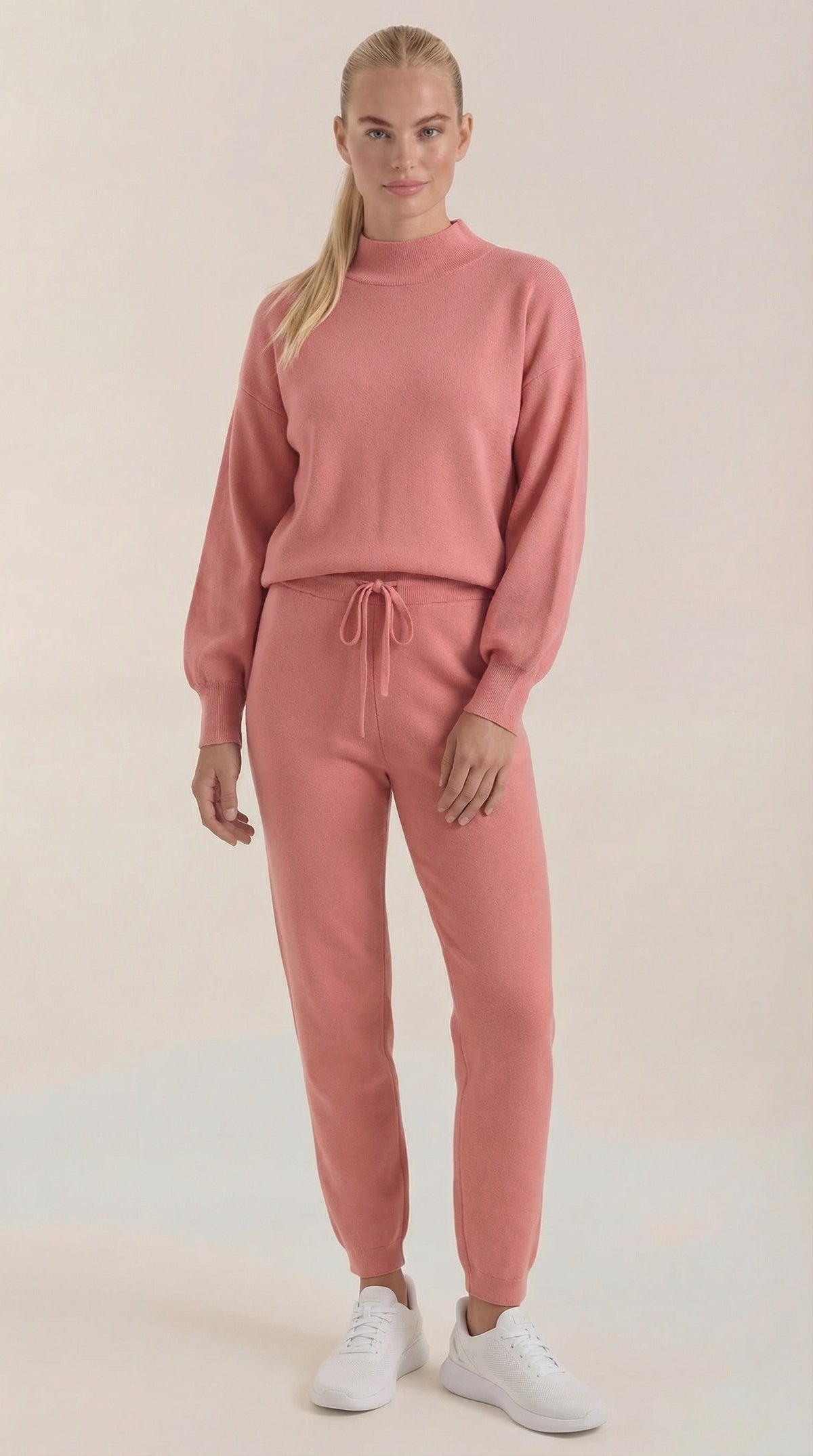 Conjunto de Lounge Mavis Strick con Cuello Alto