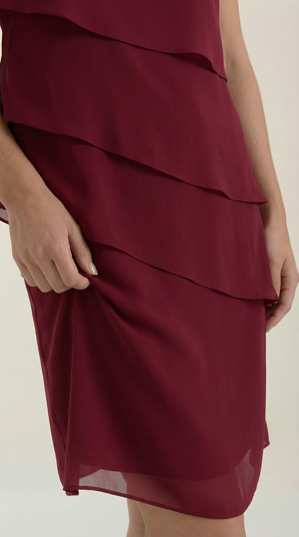 Minivestido Meghan con capas