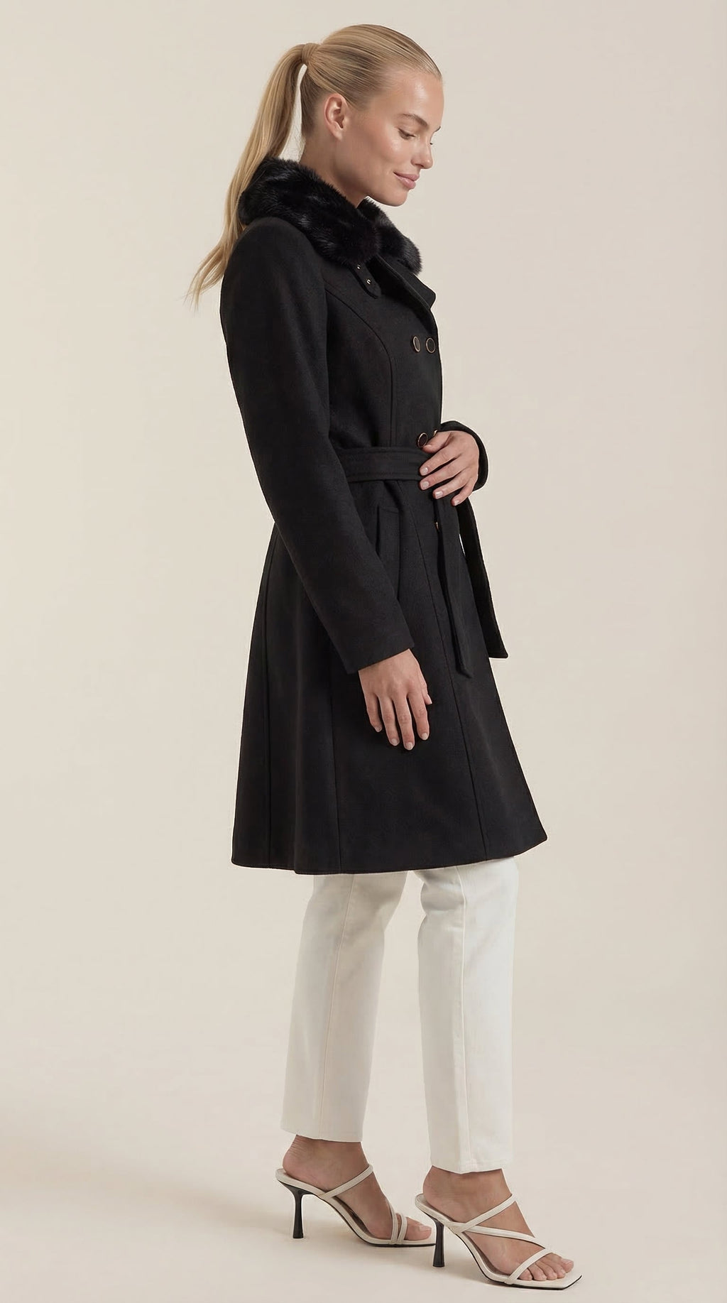 Abrigo A-Línea Myrtle con Corte Fit-and-Flare