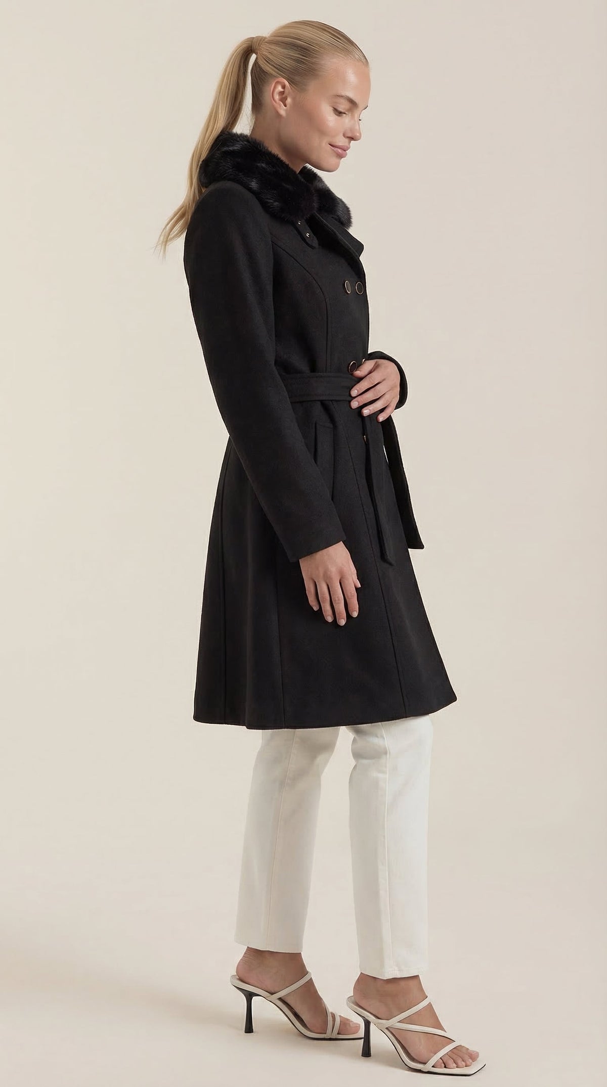 Abrigo A-Línea Myrtle con Corte Fit-and-Flare
