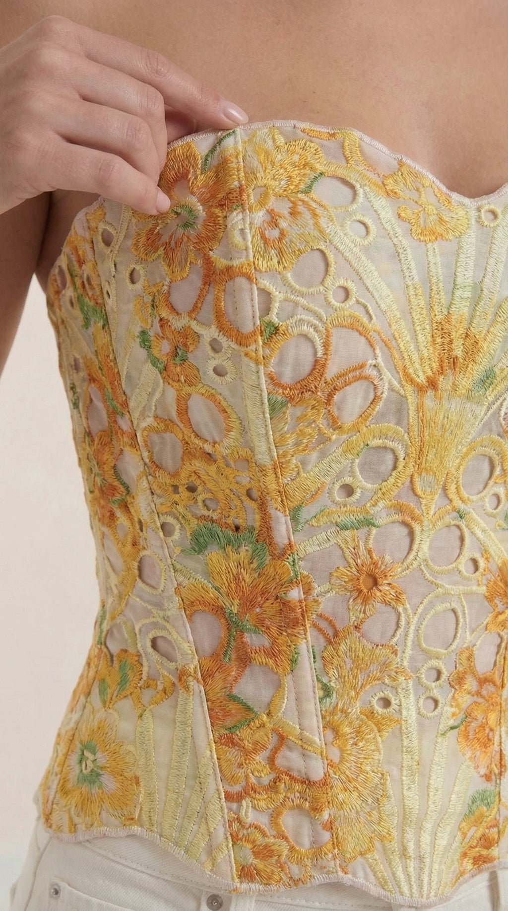 Robyn Sin Tirantes: Corsé Elegante