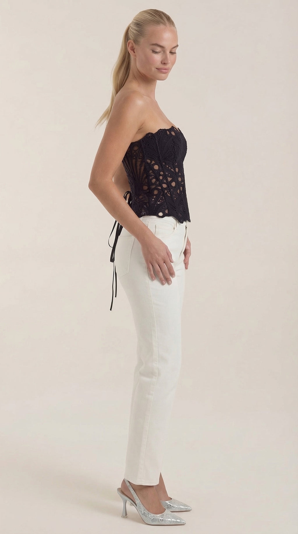 Robyn Sin Tirantes: Corsé Elegante