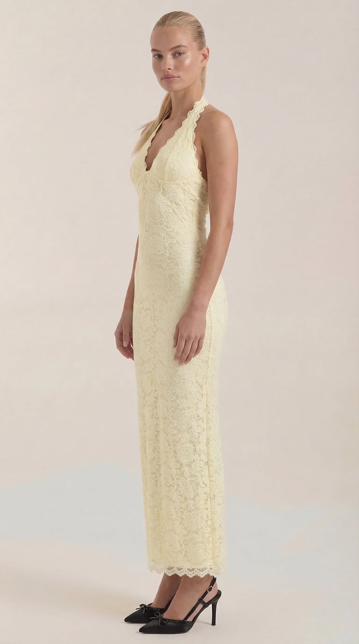 Vestido largo de encaje Halter Roxanne